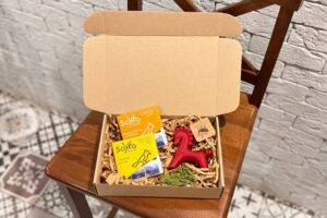 Набір №5 - 2 шоколадні плитки + свічка Кінь